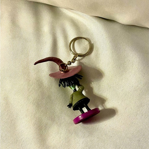 NWT SHOCK  from The Nightmare Before Christmas Character Key Chain - Picture 3 of 5